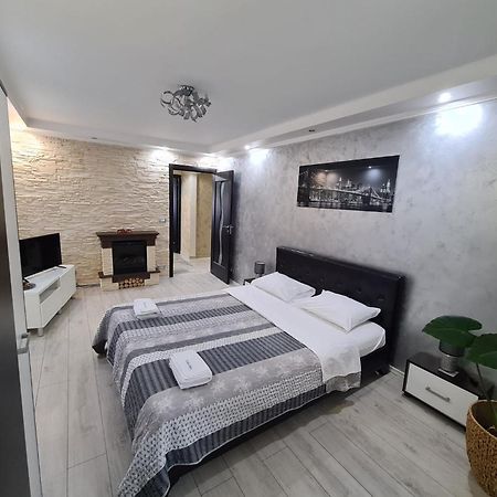 Residence Mery Făgăraş エクステリア 写真